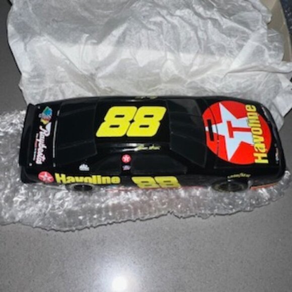 Ernie Irvan #88 Texaco Havoline 1995 NASCAR 1:24 Diecast Platinum Series - Picture 5 of 16